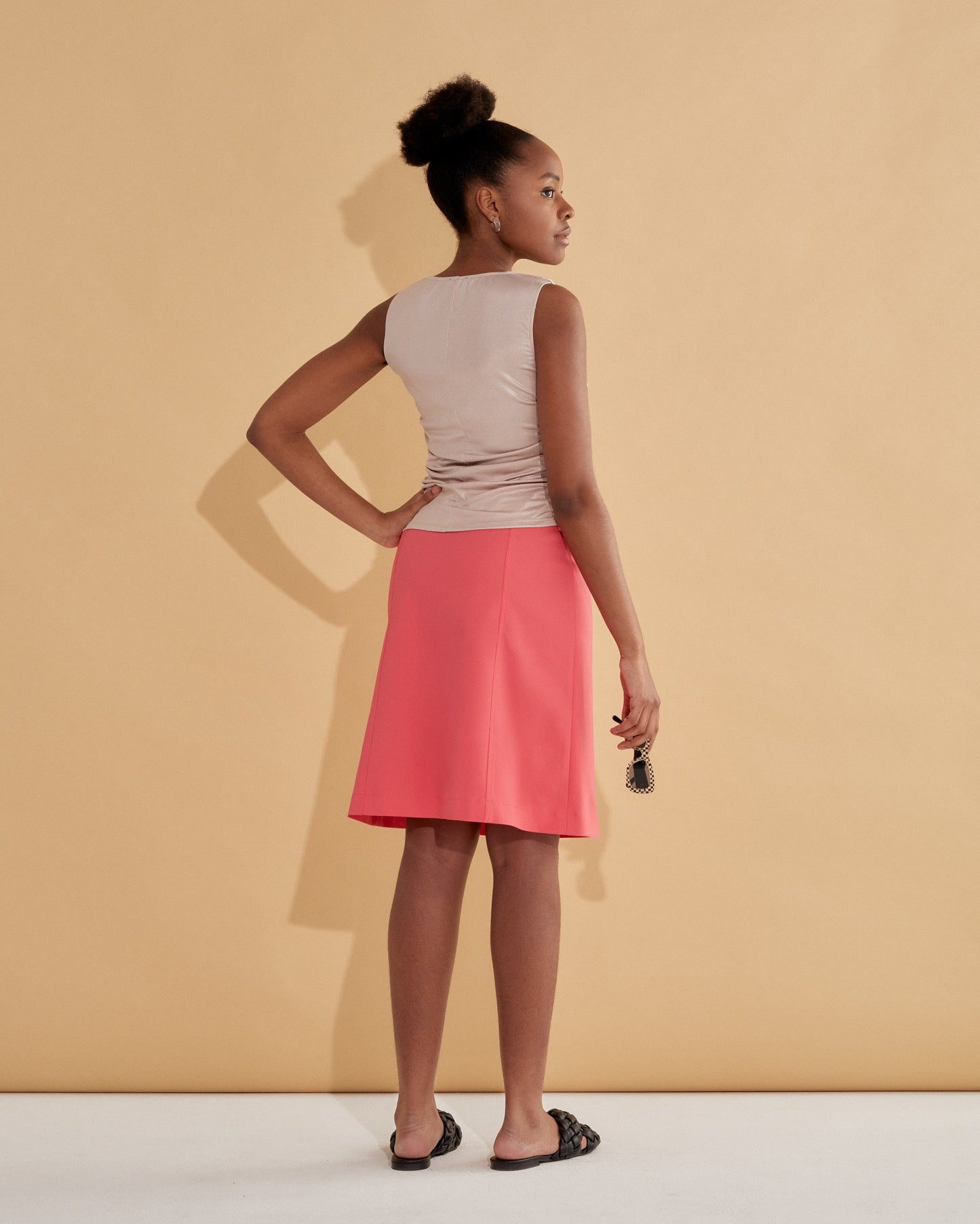 La jupe tailleur